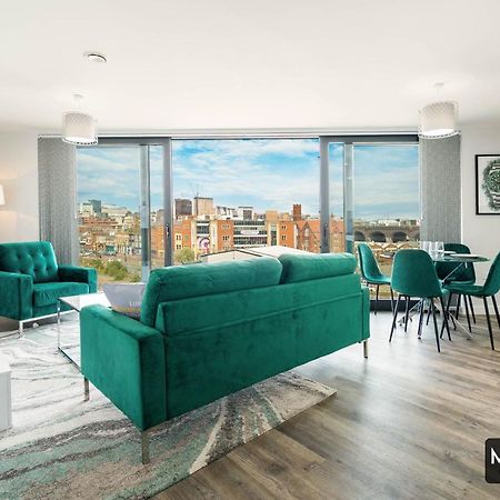Maevela Apartments - Luxury Top Floor Penthouse - With Parking - 2 Bedroom New Build Apartment ✪ City Centre, Digbeth ✓ With Huge Patio Sliding Doors - City View - Rooftop Terrace - Ps4 & Smart Tv'S Birmingham Luaran gambar